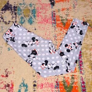 Lularoe one size Minnie Mouse leggings